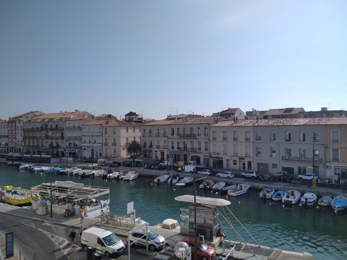 Grand T2 Au Coeur De Ville Avec Vue Sur Quais Et Mer Sète Esterno foto